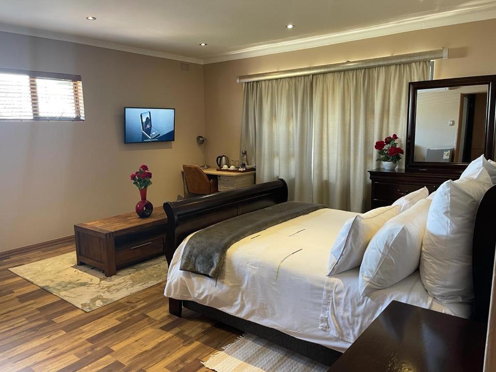 Thokomala Guest House Germiston Exterior photo